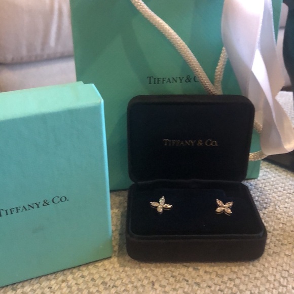 Authentic Tiffany&Co Large Victoria Earrings - Picture 6 of 10